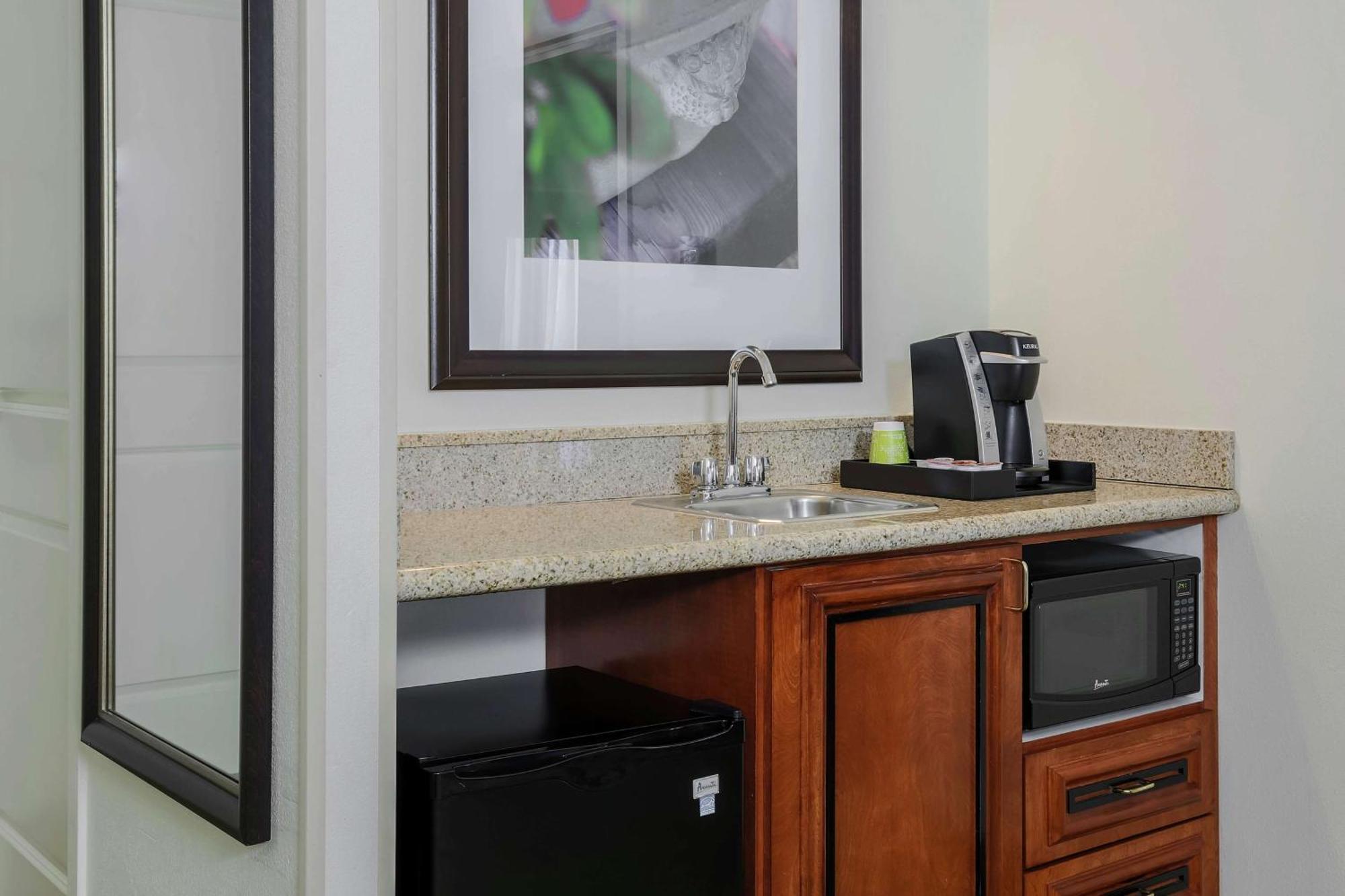 Hilton Garden Inn Chicago/Midway Airport Bedford Park Exterior foto